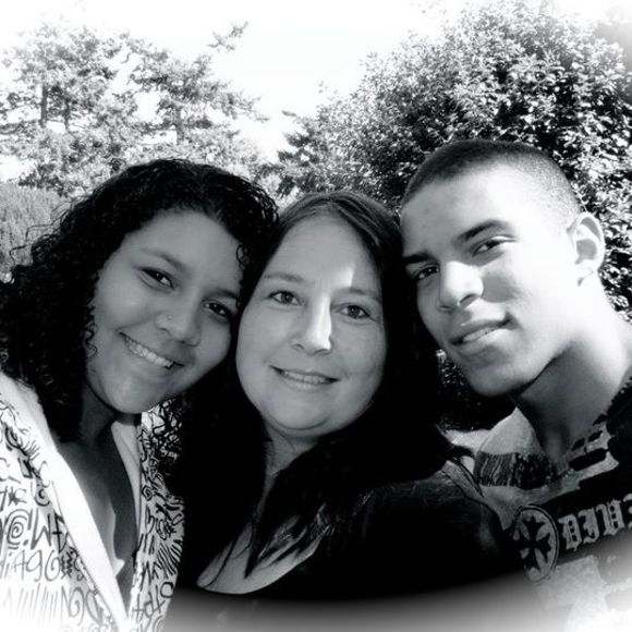 Meet your Posher, Julia - Picture 1 of 1